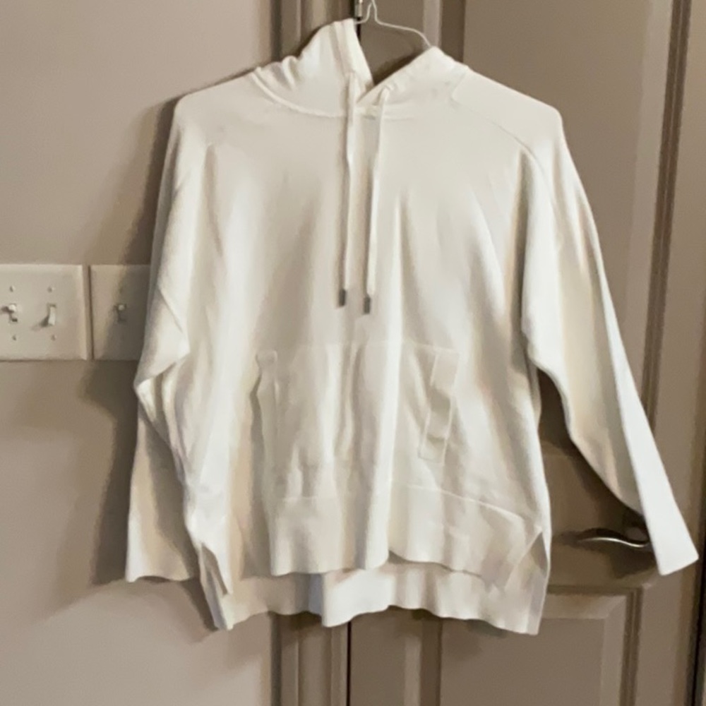 Tommy Bahama Hooded Sweater with front pocket in white